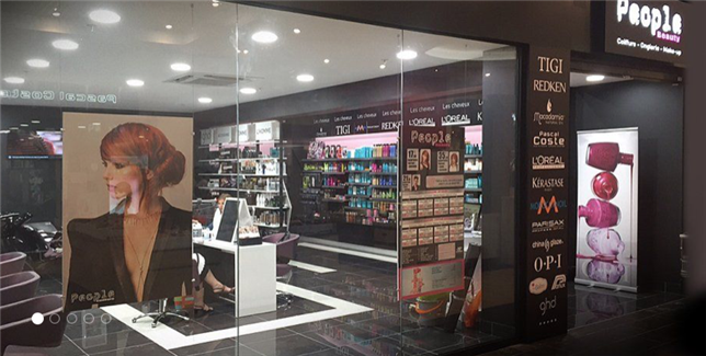 Hairdressing Job offer MANAGER Coiffure / revente produits Hairdressing Job offer MANAGER Coiffure / revente produits