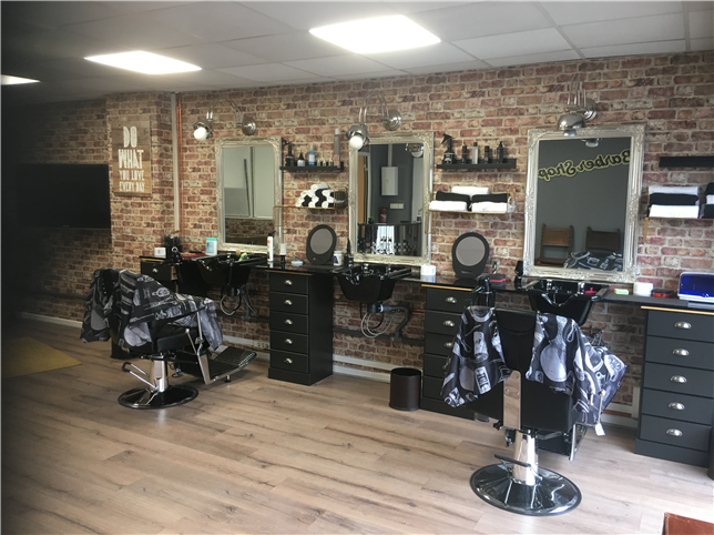  Hairdressing Job offer Barbershop 